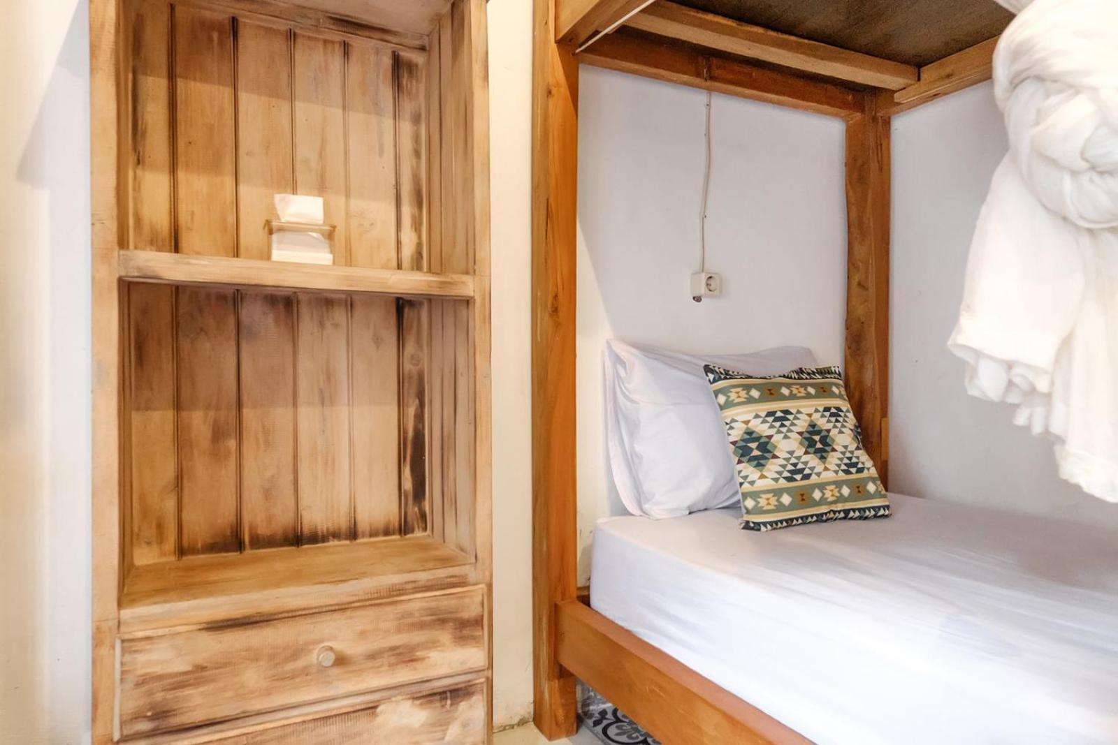 Twospaces Living At Wave And Chill House, Canggu Exteriér fotografie